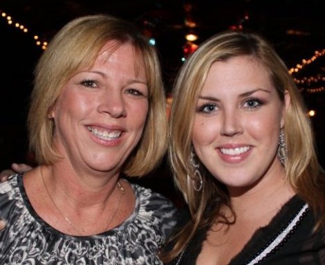 Lauren Kimberlin and her mom